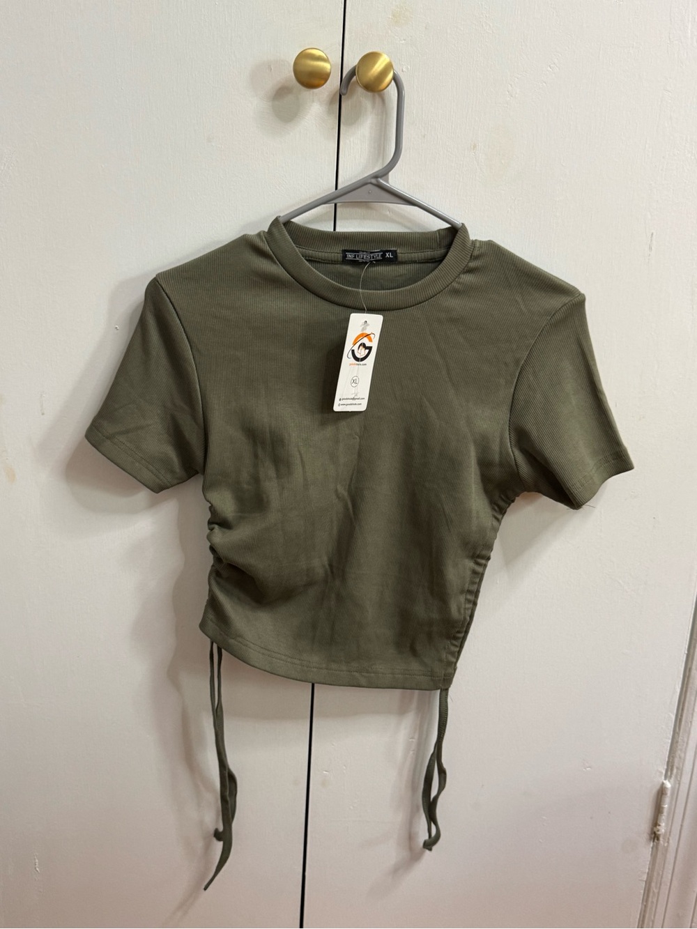 Ruched Side Crop Tee - Olive Green